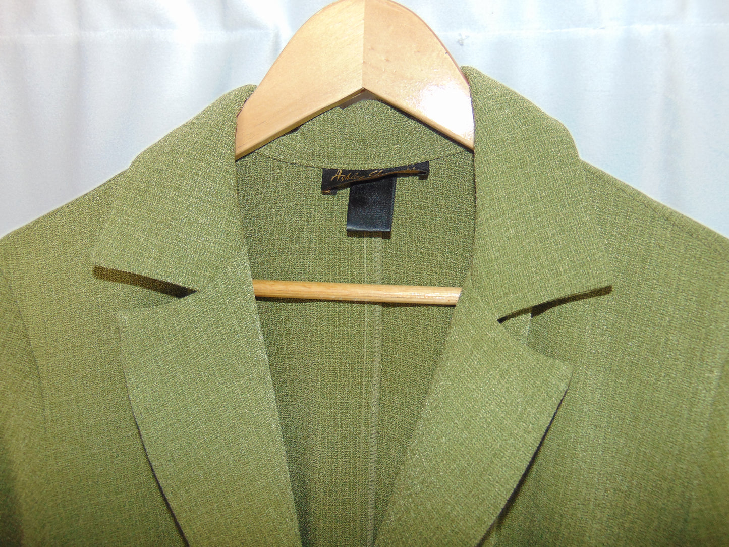 FLOOR-LENGTH GREEN DUSTER