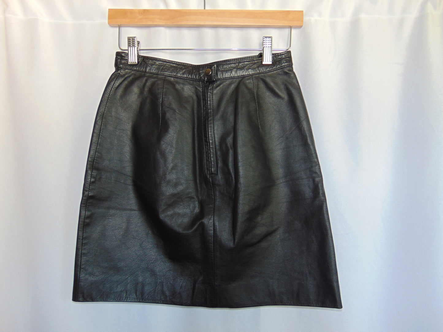 GENUINE LEATHER PENCIL SKIRT