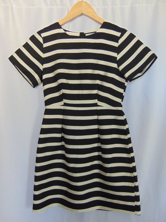 BLACK&WHITE STRIPED COCKTAIL DRESS