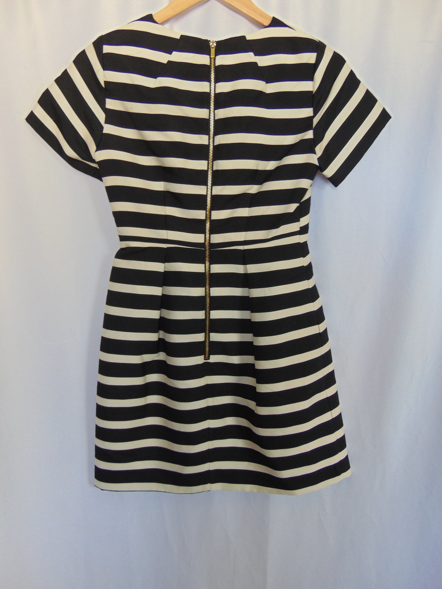 BLACK&WHITE STRIPED COCKTAIL DRESS