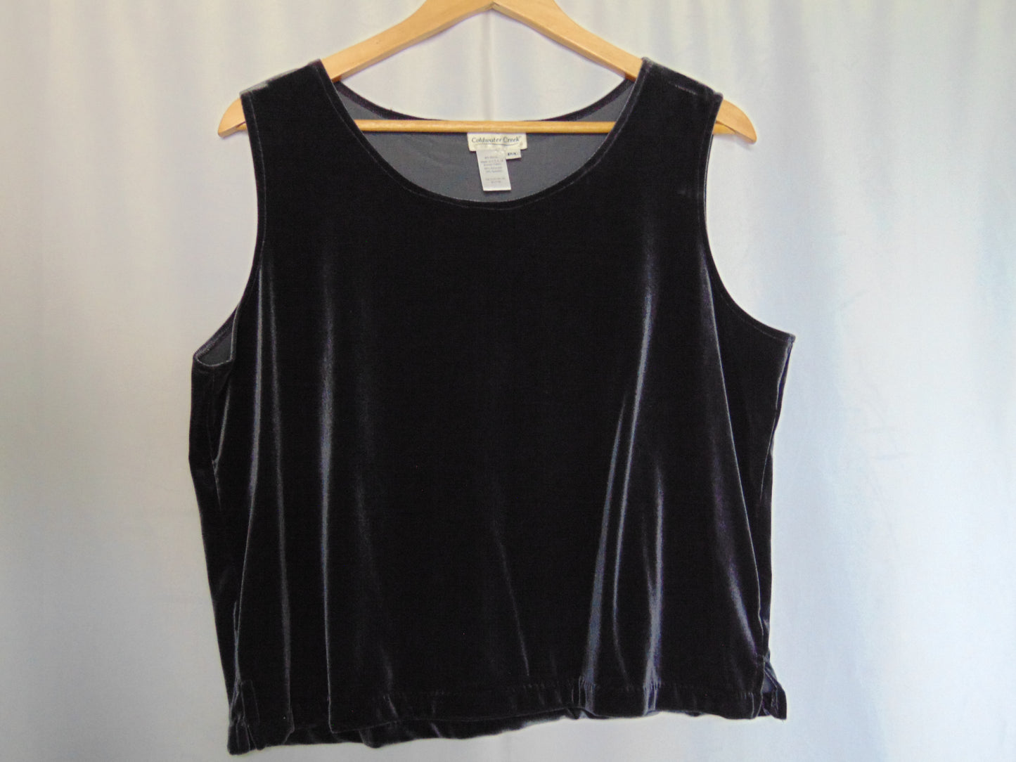 VIOLET VELOUR TOP