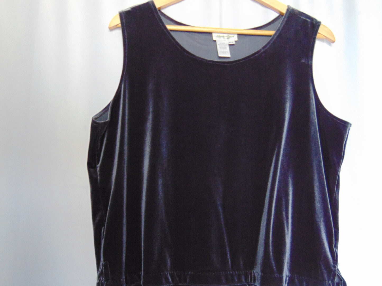 VIOLET VELOUR TOP