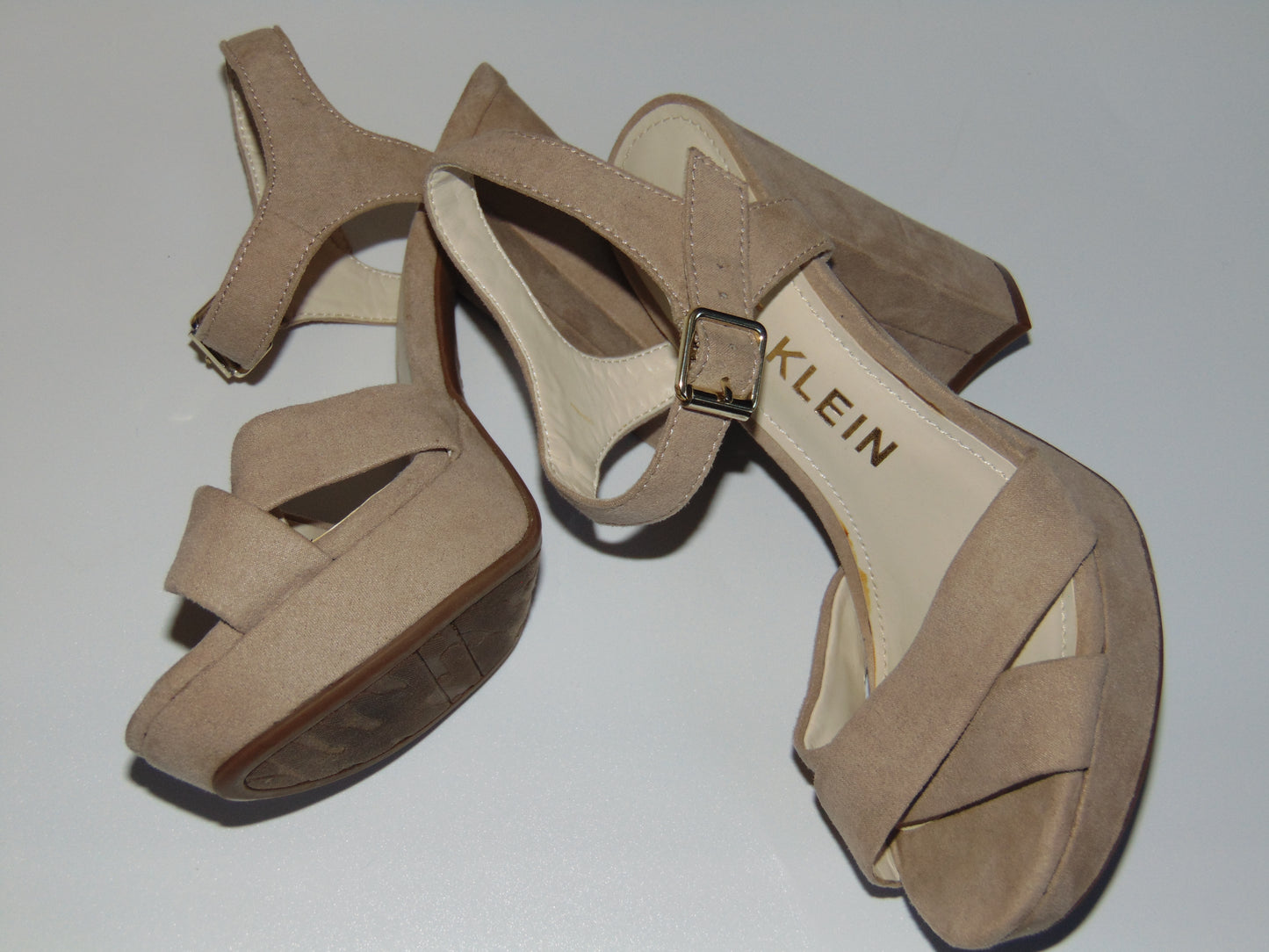 ANNE KLEIN SUEDE HEELED SANDALS