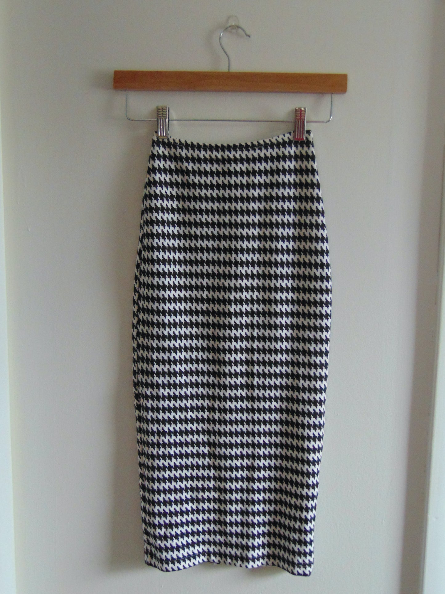 AMERICAN APPARELBLACK&WHITE HOUNDSTOOTH PENCIL SKIRT