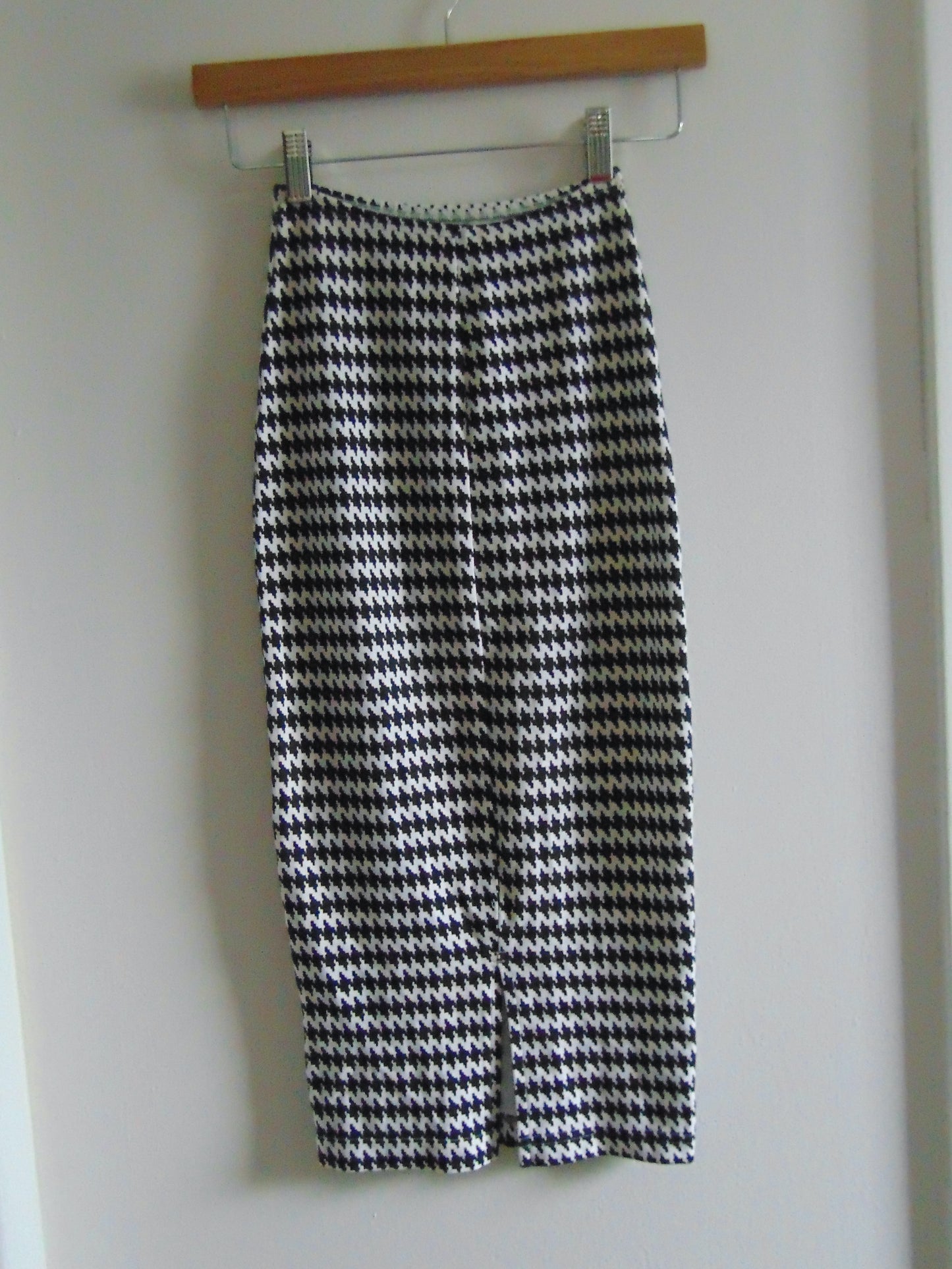 AMERICAN APPARELBLACK&WHITE HOUNDSTOOTH PENCIL SKIRT