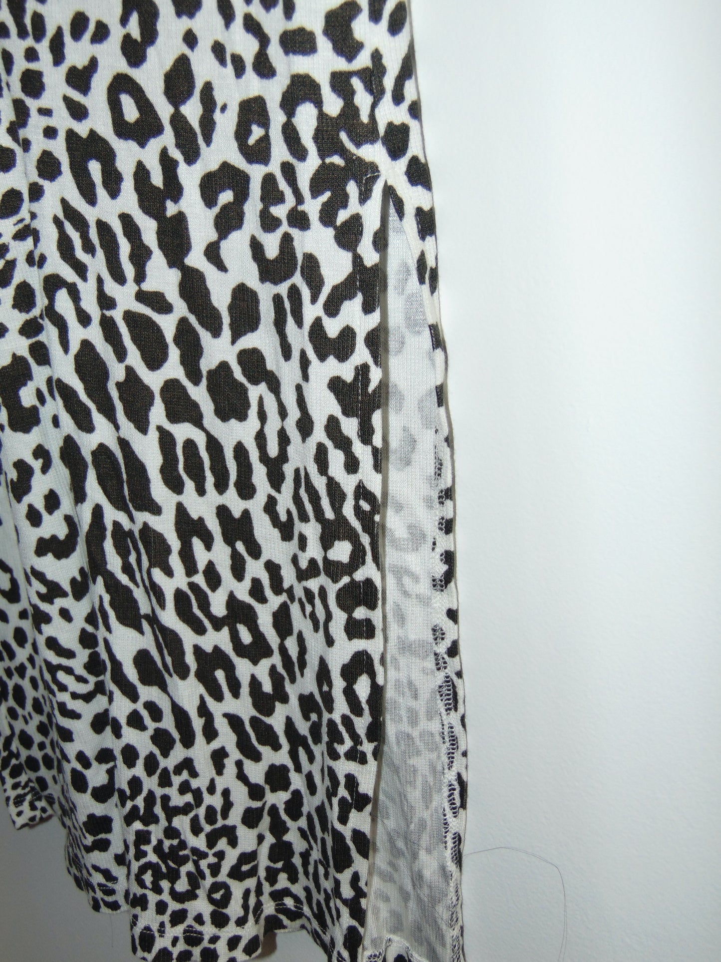 WHITE & BROWN ANIMAL PRINT SKIRT