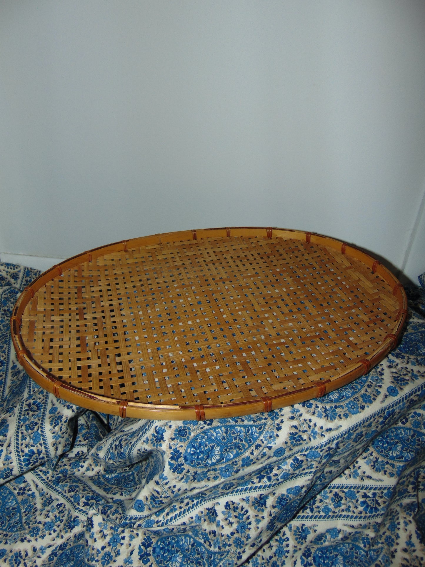 VINTAGE BAMBOO WICKER WOVEN OVAL TRAY