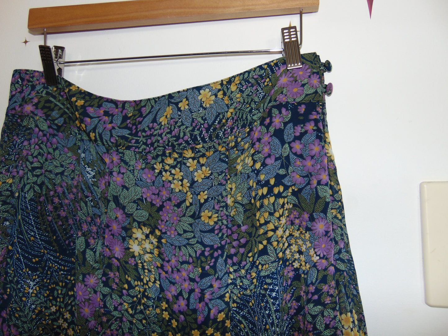 CHRISTOPHER & BANKS FLORAL MIDI SKIRT