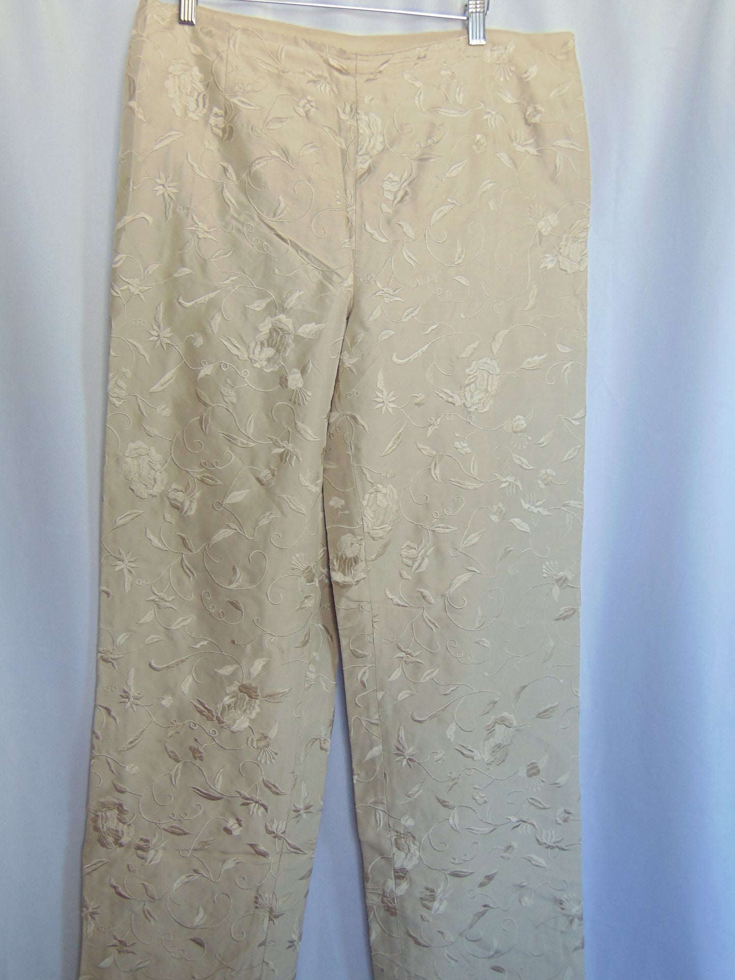 SILK FLORAL EMBROIDERED PANTS