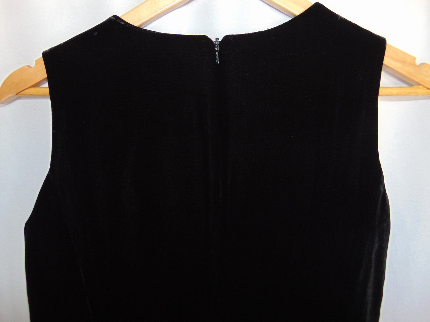 VINTAGE GAP SLEEVELESS VELVET SHIFT DRESS
