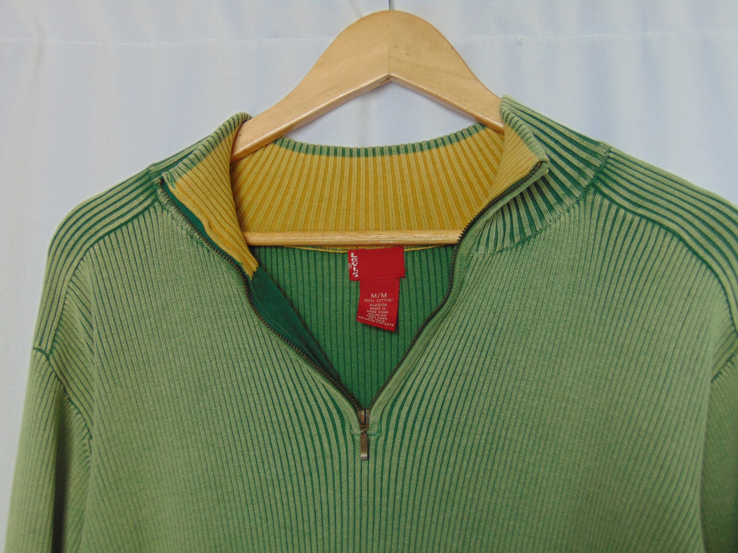 VINTAGE LEVI QUARTER ZIP
