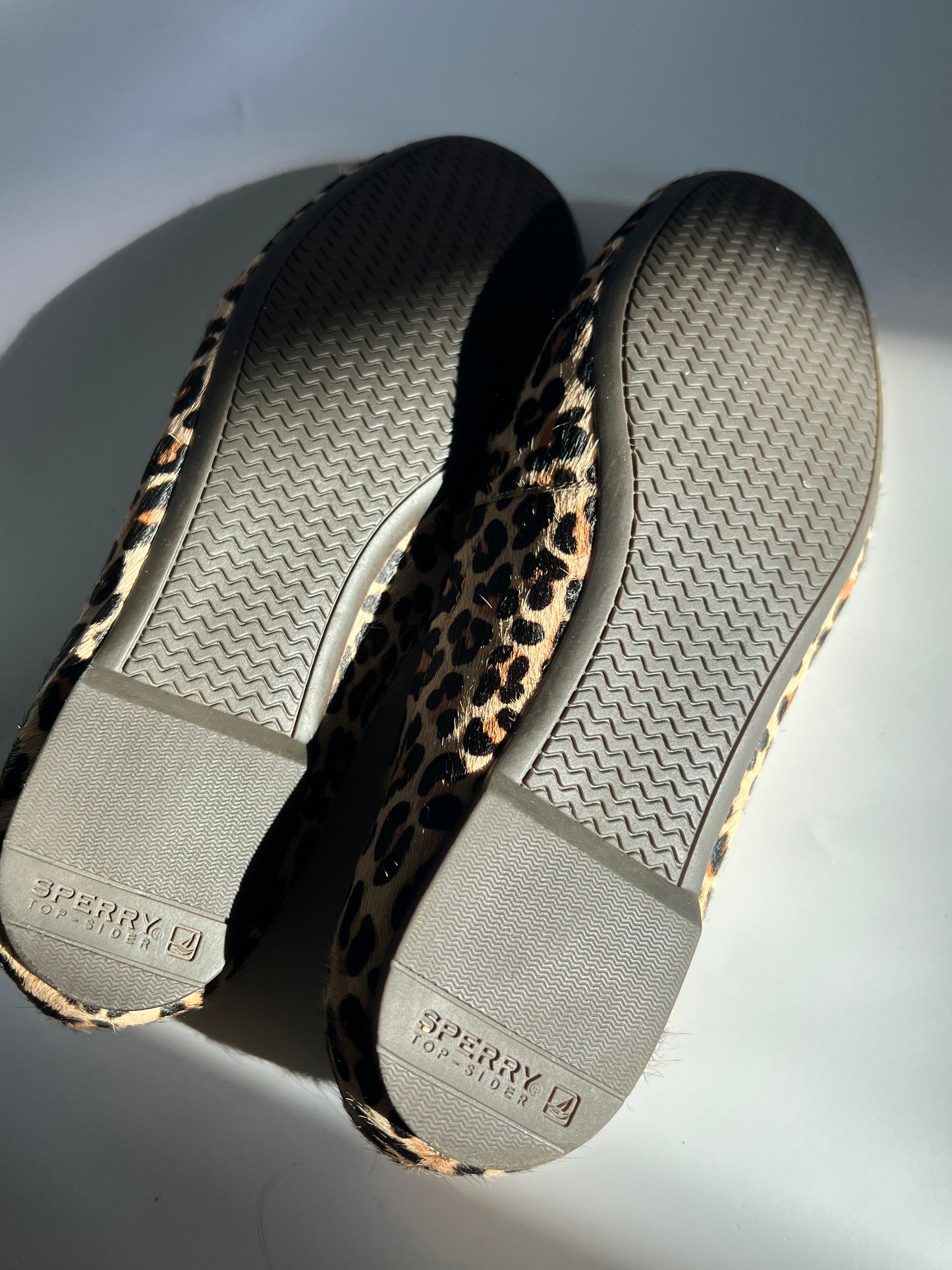LEOPARD SPERRY BALLET FLATS