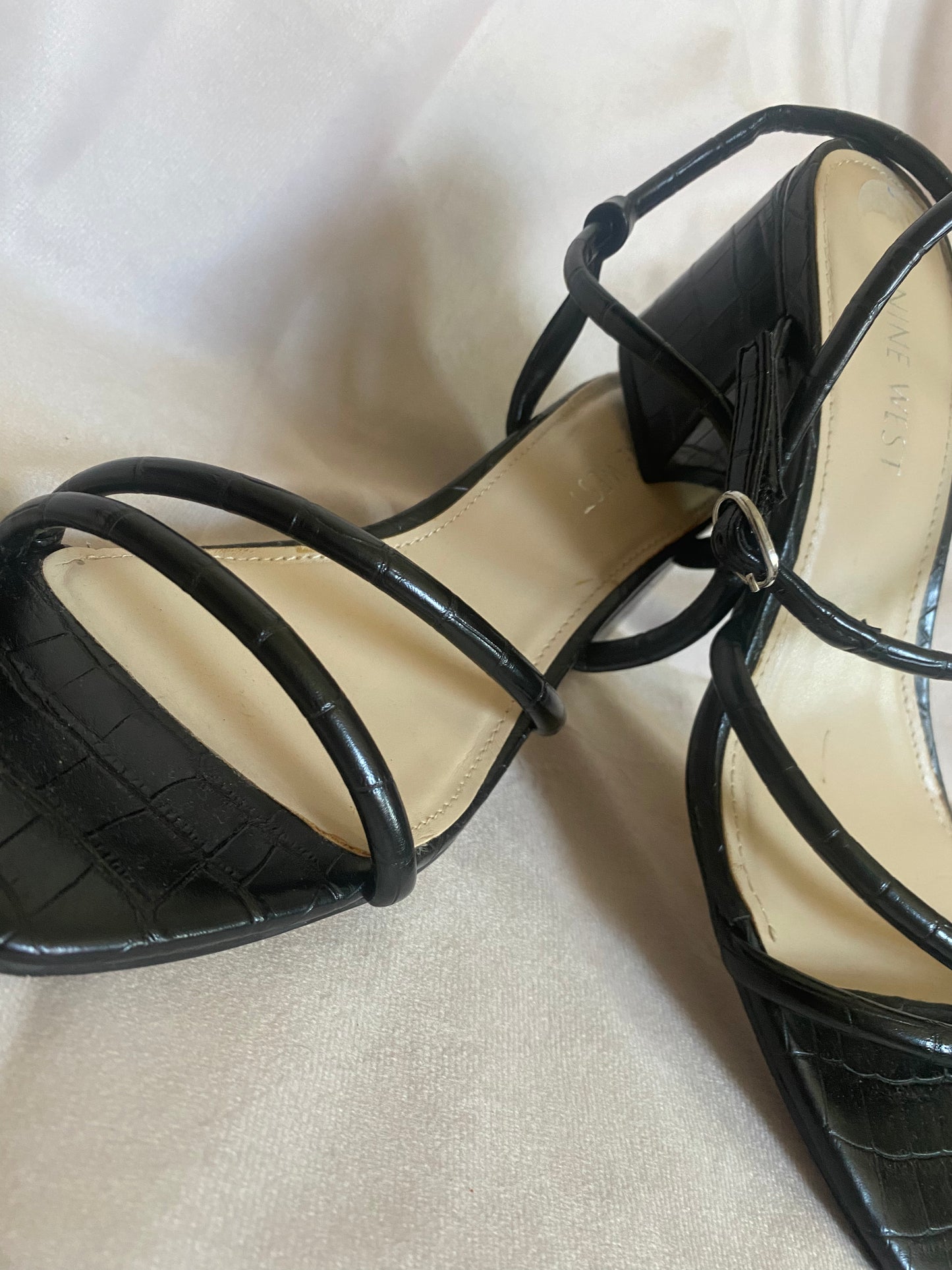 NINE WEST BARELY THERE SANDAL