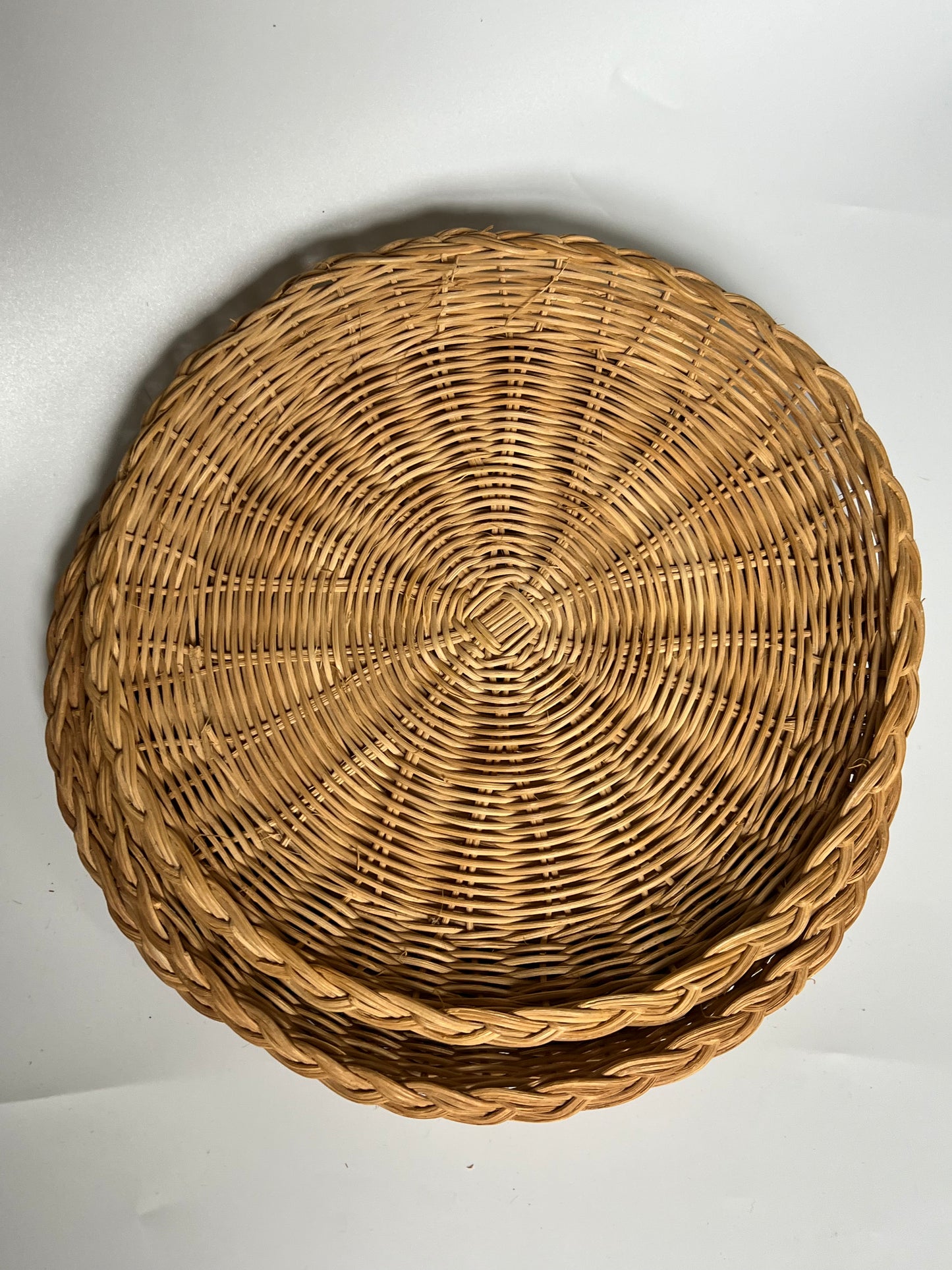 SET OF 3 BRAIDED WICKER CHARGING PLATES