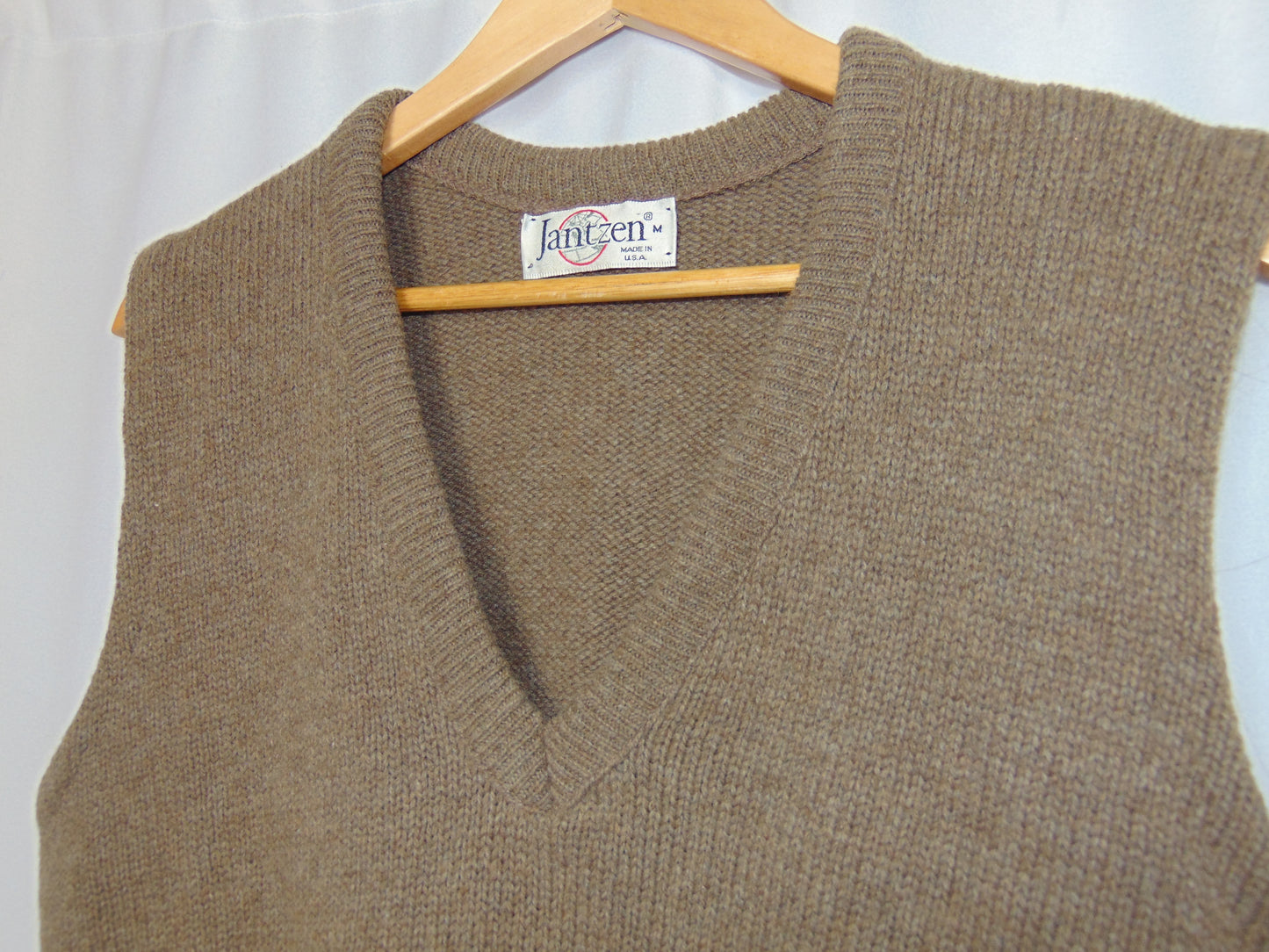 VINTAGE OVERSIZED KNIT VEST