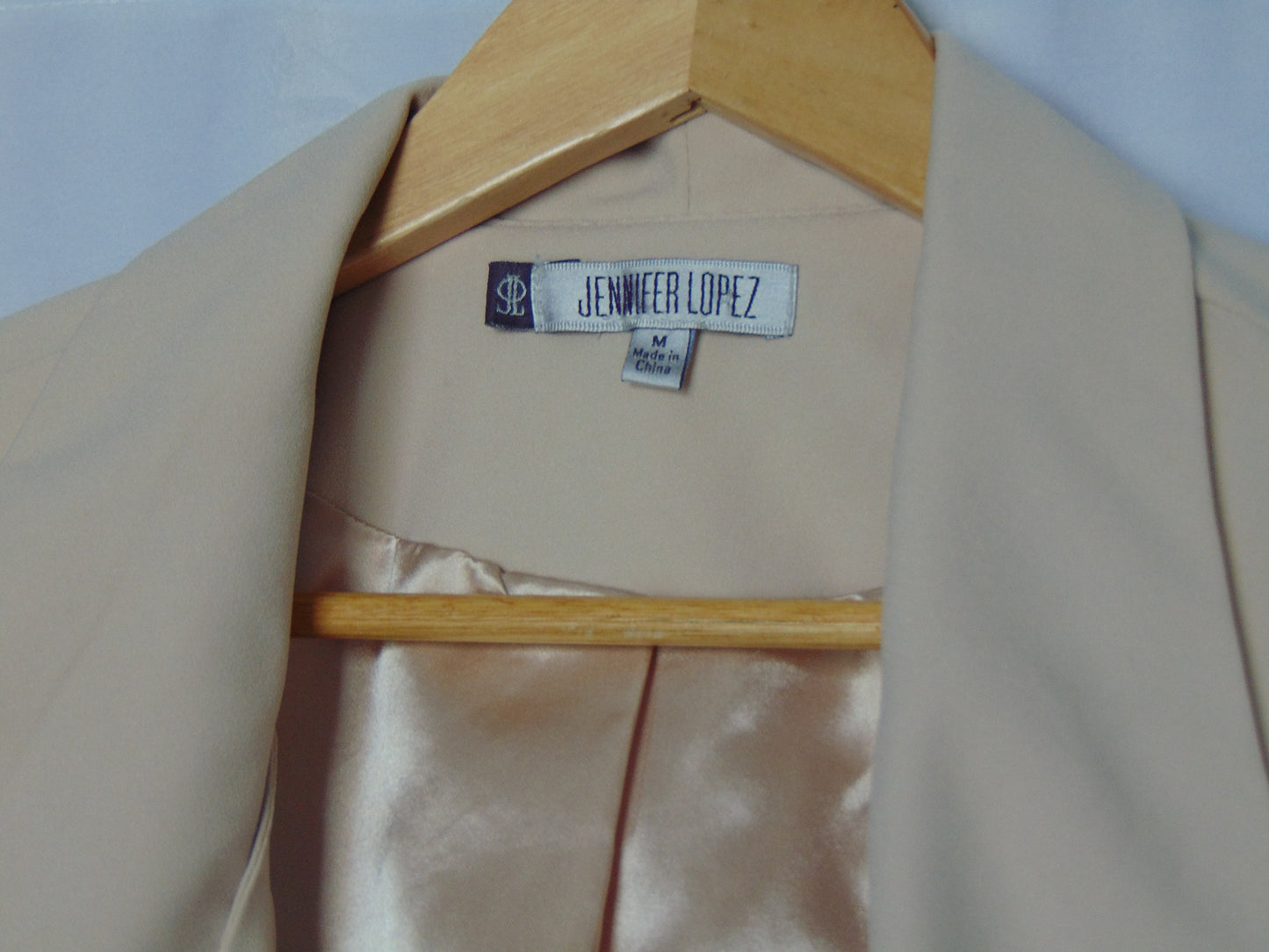 JLO CROPPED BLUSH BLAZER