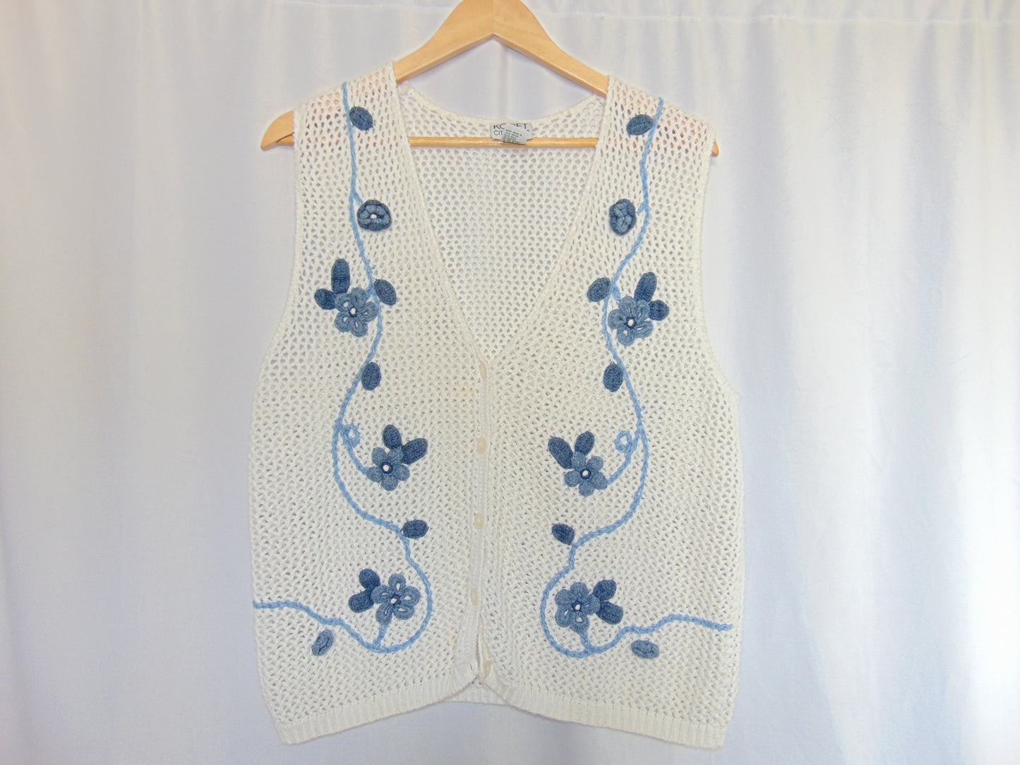 VINTAGE FLORAL KNITTED SWEATER VEST