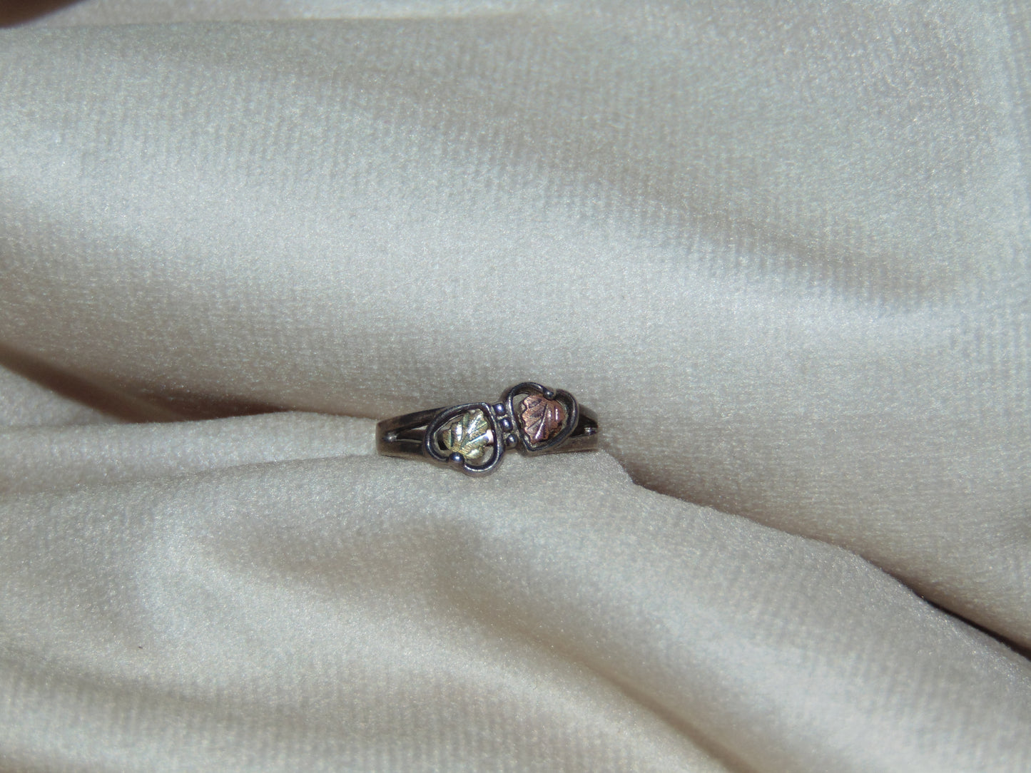 VINTAGE STERLING SILVER WITH GOLDEN LEAVES RING