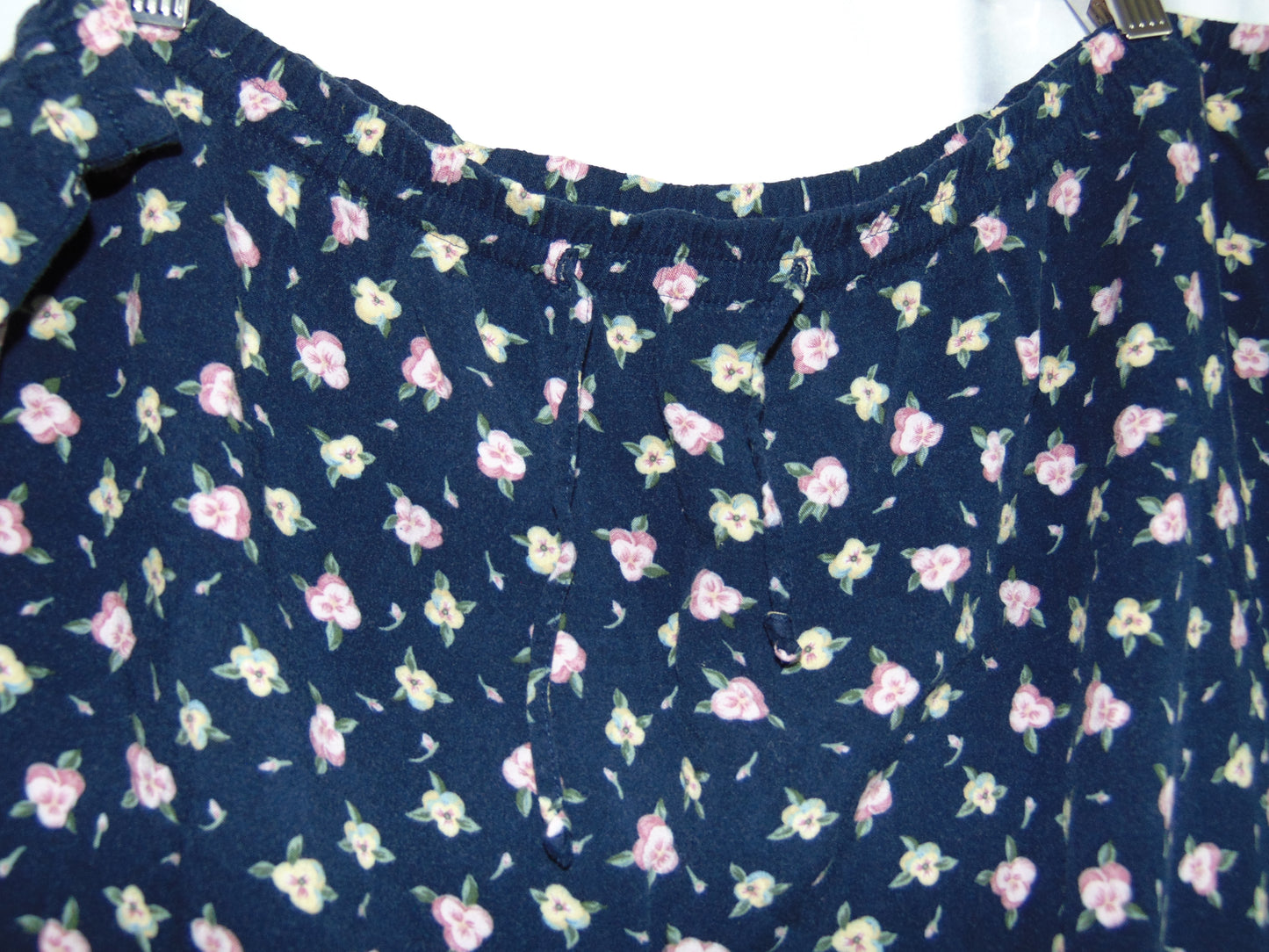 NAVY FLORAL MINI SKIRT