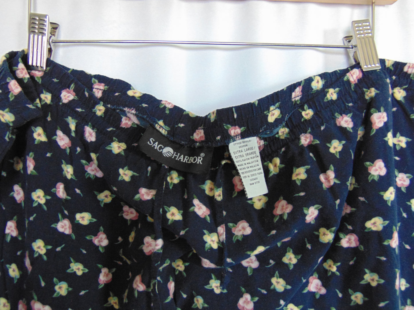 NAVY FLORAL MINI SKIRT
