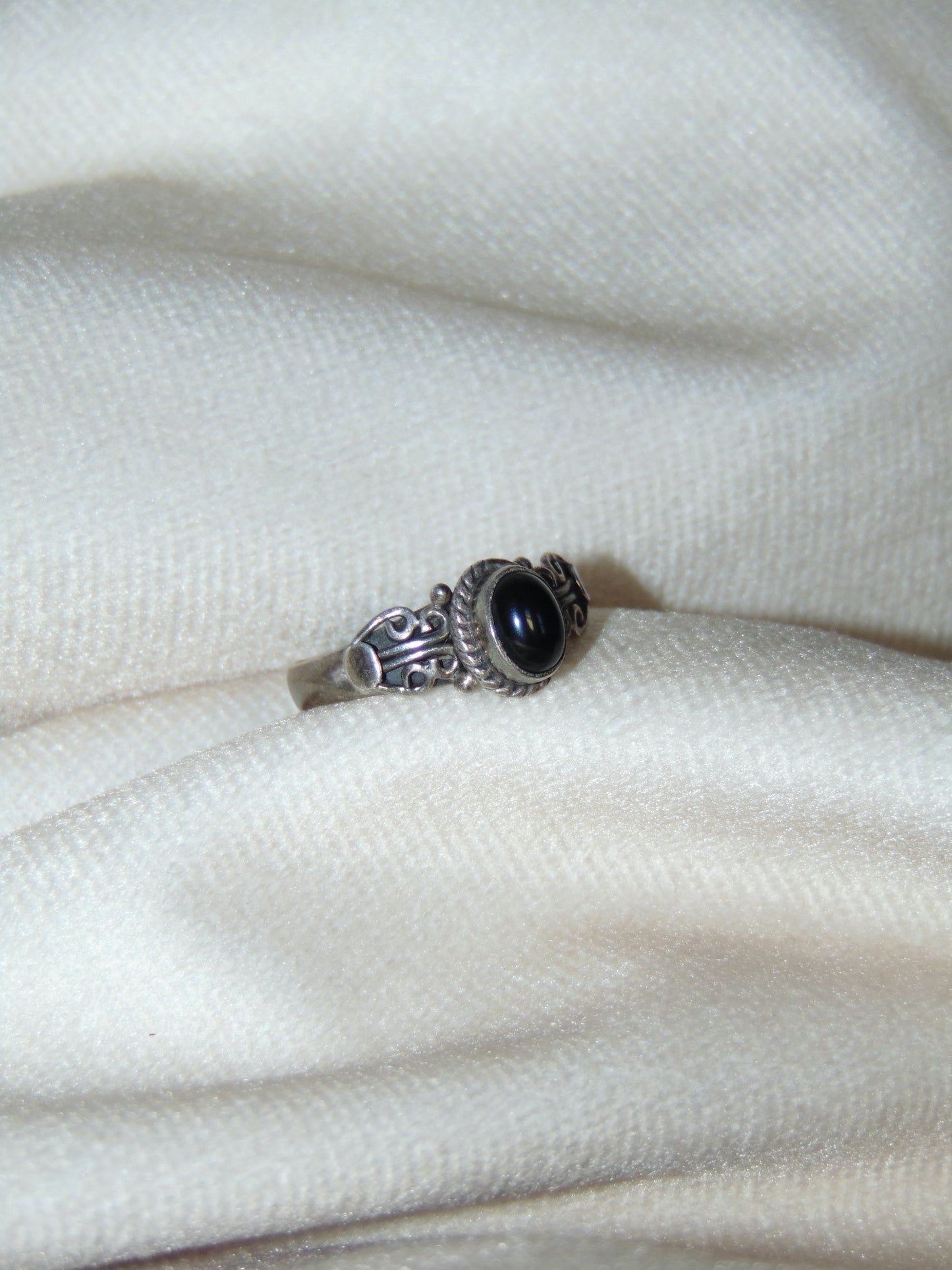925 STERLING SILVER x ONYX OPAL RING