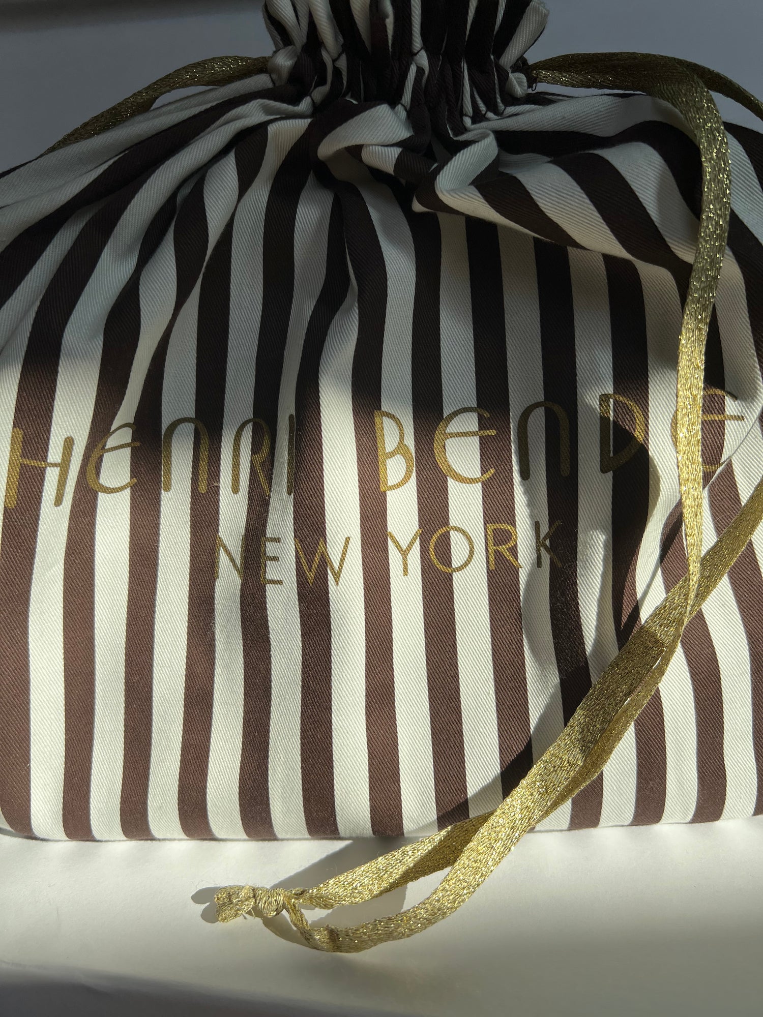 HENRI BENDEL