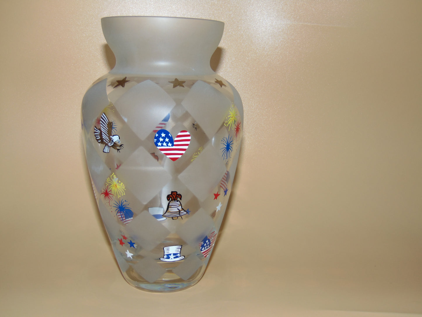 LENOX PATRIOTIC SPLENDOR GLASS VASE