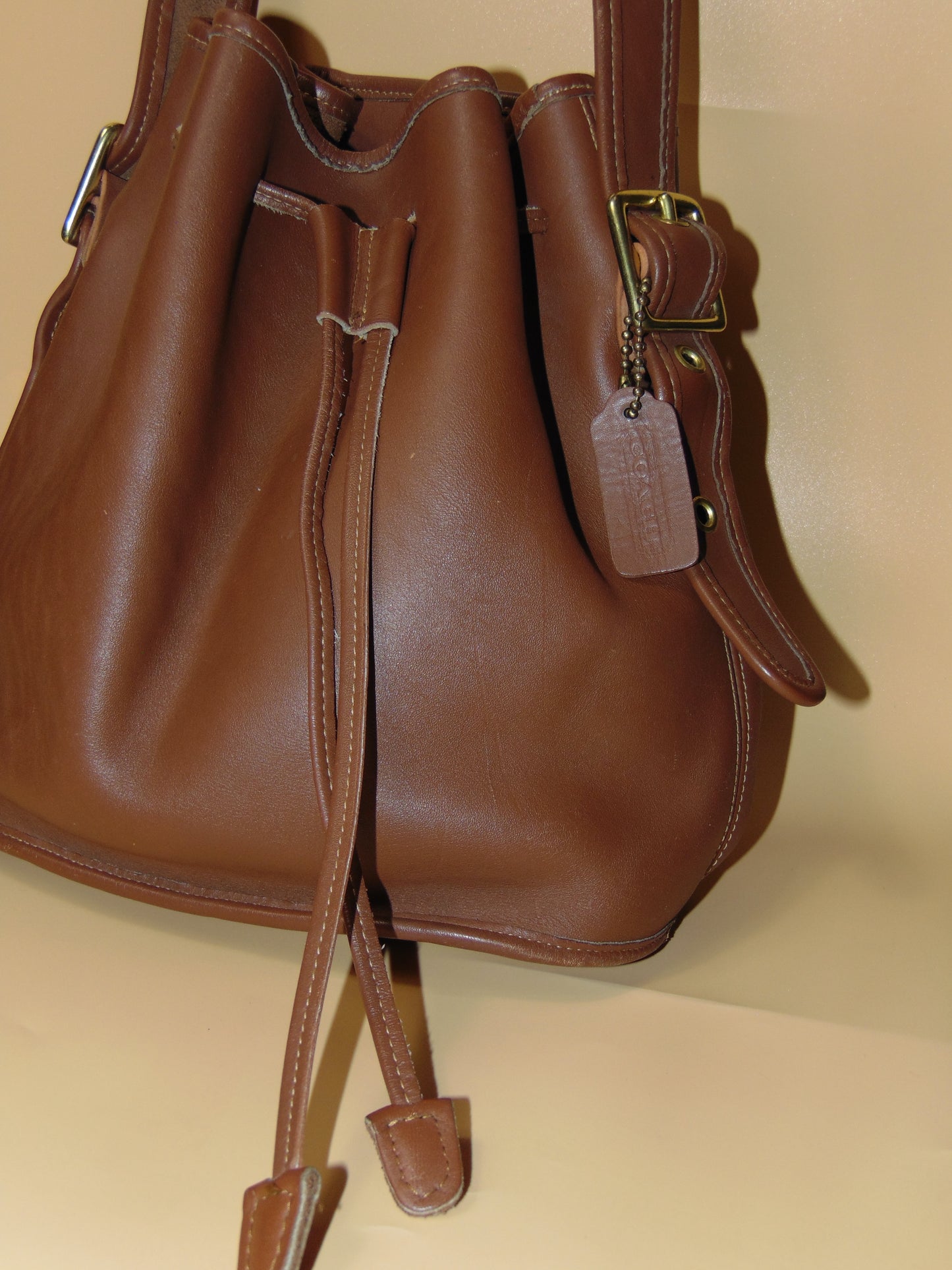 VINTAGE COACH DRAWSTRING BUCKET BAG