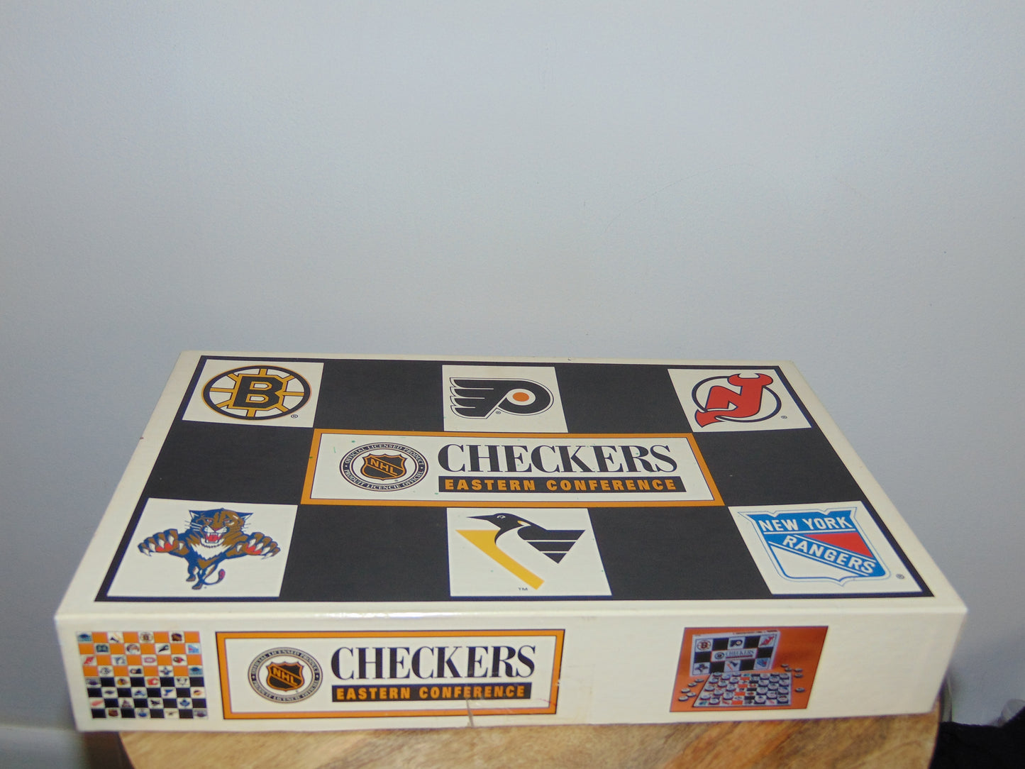 Vintage NHL Eastern Conference Checkers Game