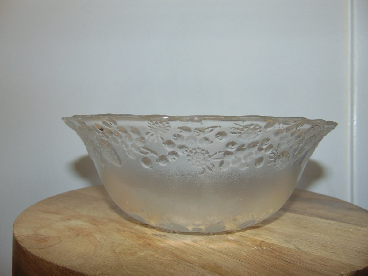 Vintage Mikasa Strawberry Fare Clear + Frosted Glass Bowl