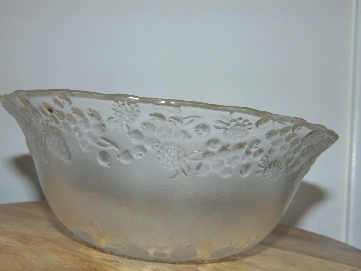 Vintage Mikasa Strawberry Fare Clear + Frosted Glass Bowl