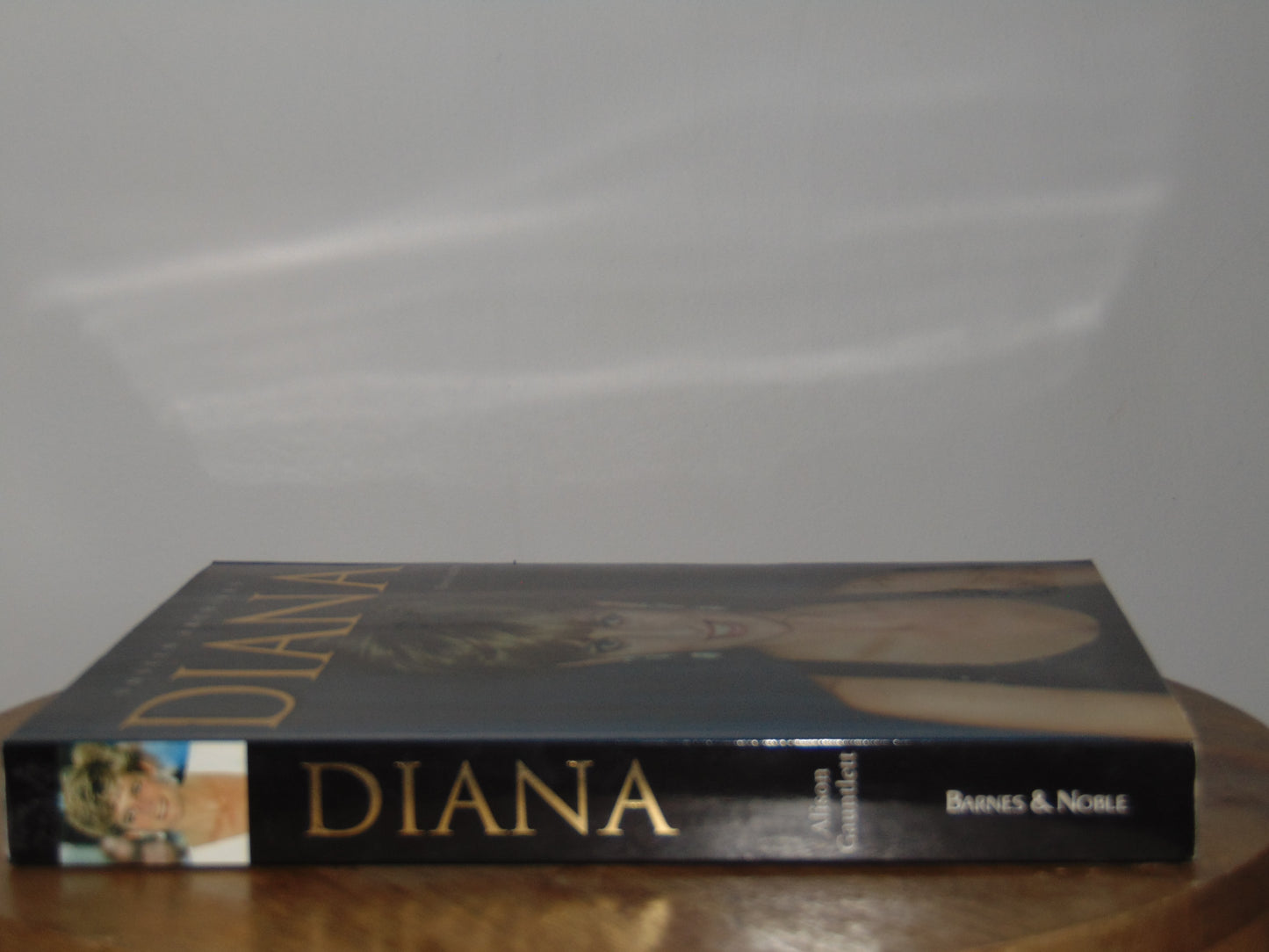 Diana: Unseen Archives by Alison Gauntlett Paperback Book